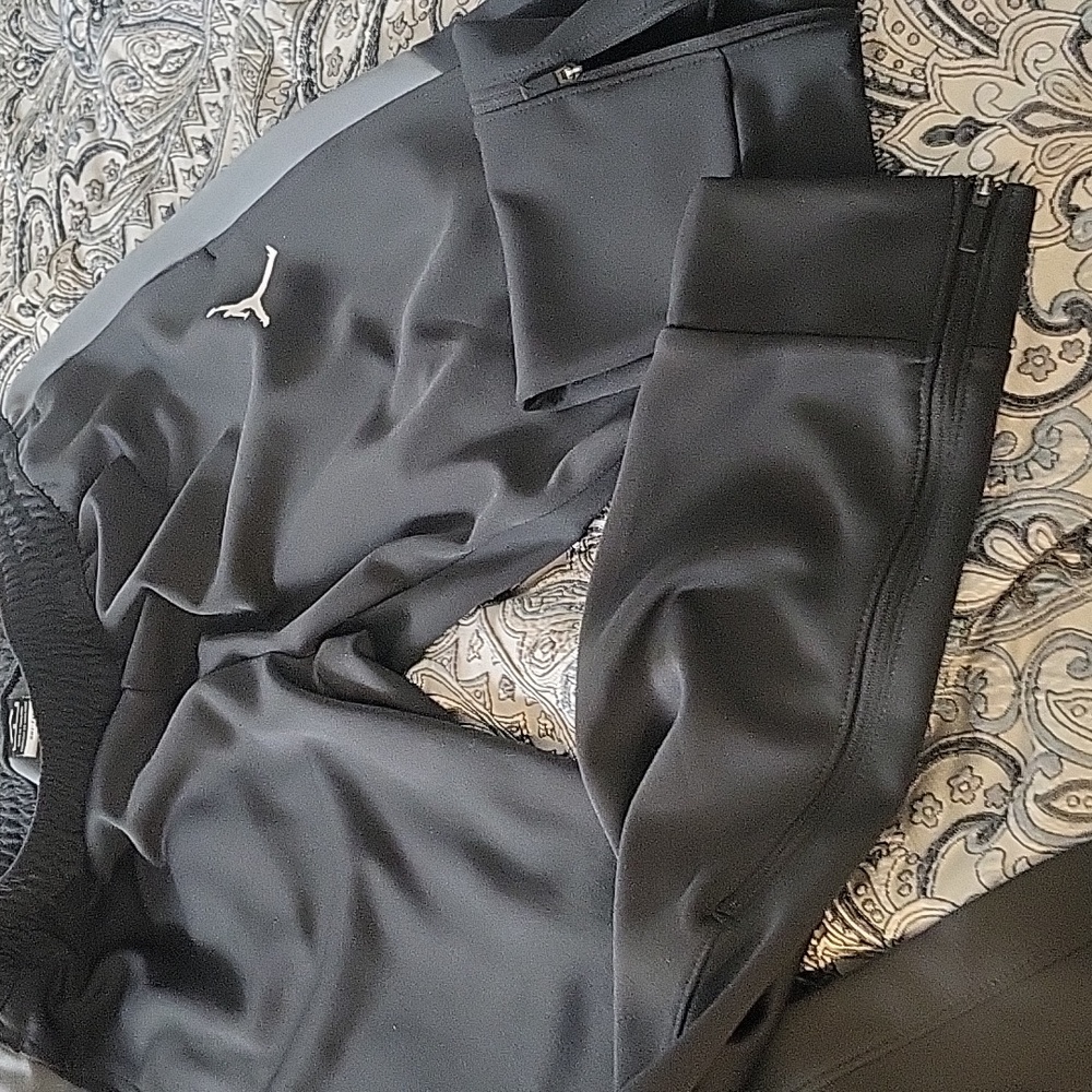 Dark GrayJoggers with Iconic Logo - Picture 3 of 5